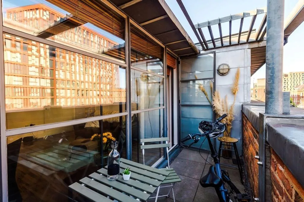 2 bedroom penthouse for rent