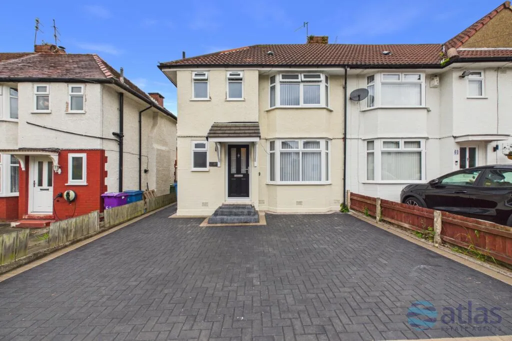 3 bedroom semi-detached house for rent