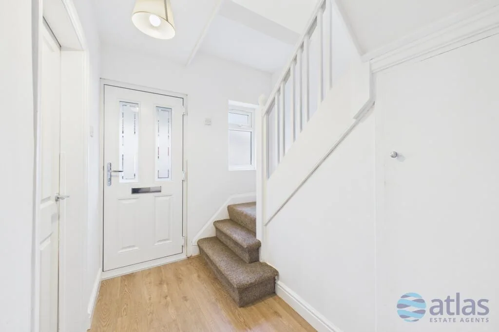 3 bedroom semi-detached house for rent