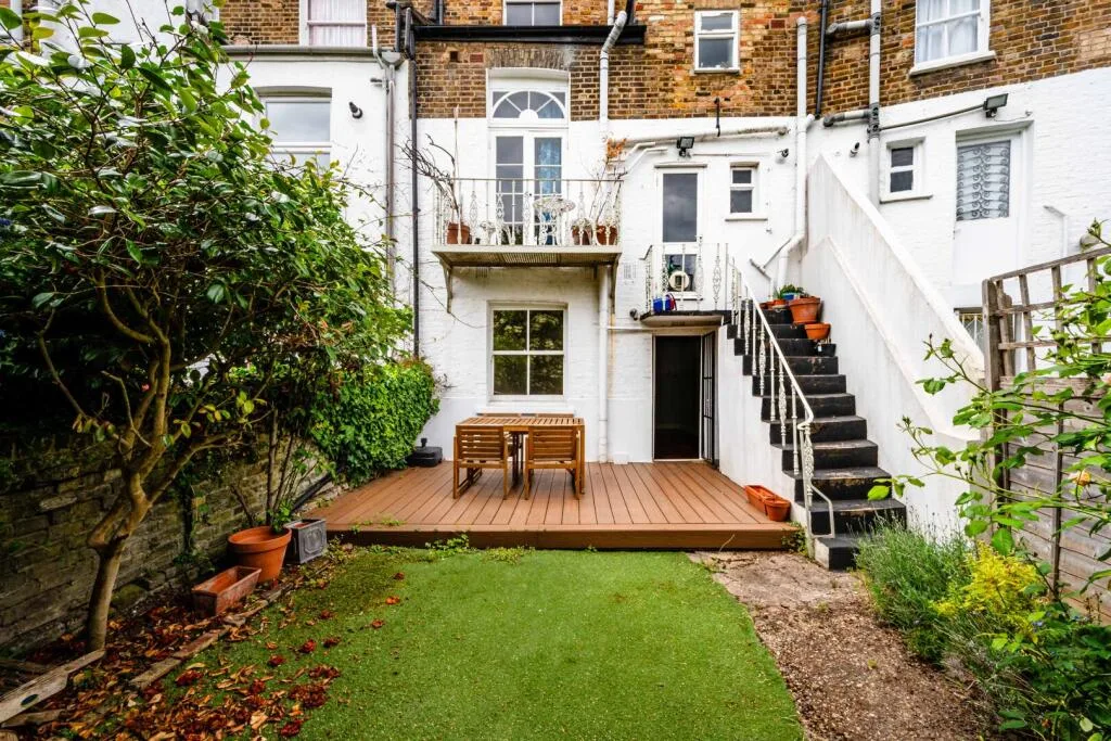 2 bedroom flat for rent