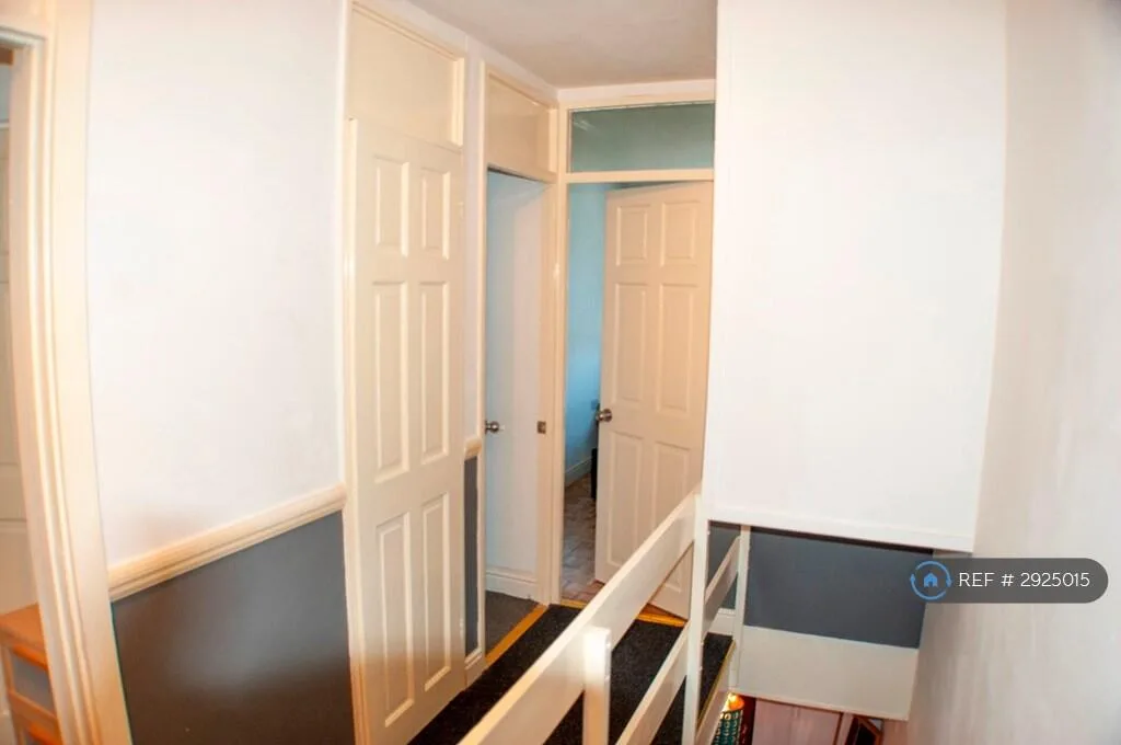 3 bedroom maisonette for rent