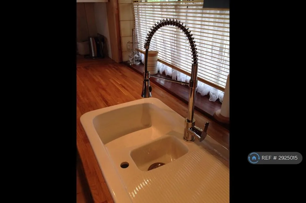 3 bedroom maisonette for rent