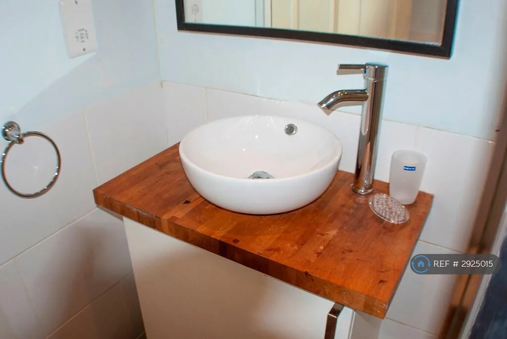 3 bedroom maisonette for rent