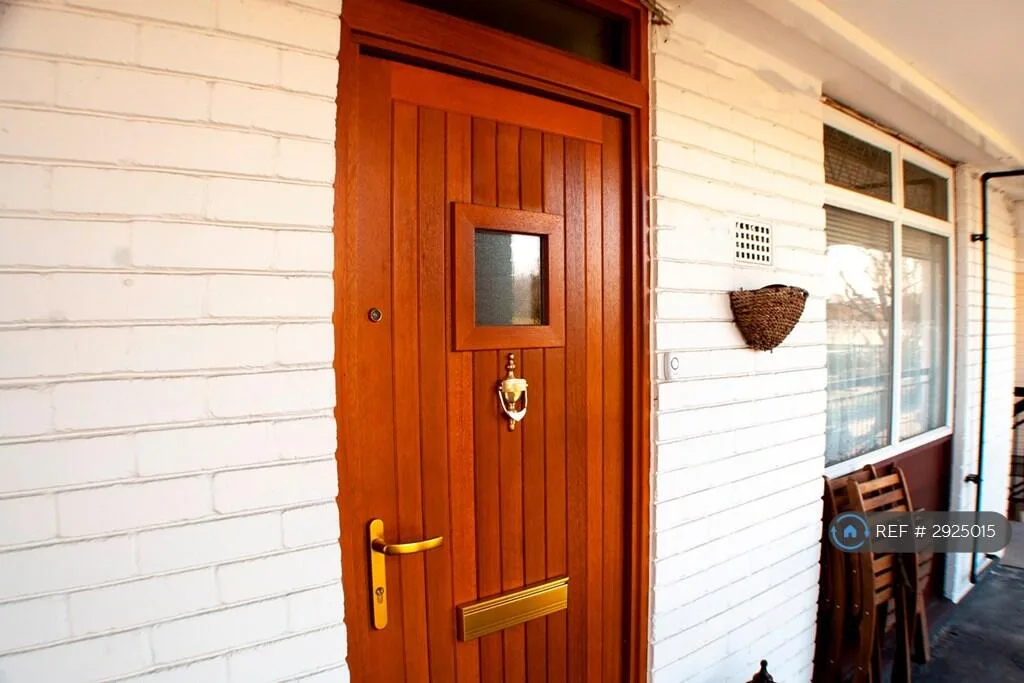 3 bedroom maisonette for rent