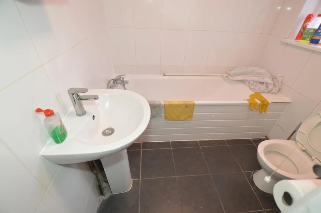 2 bedroom ground floor flat for rent