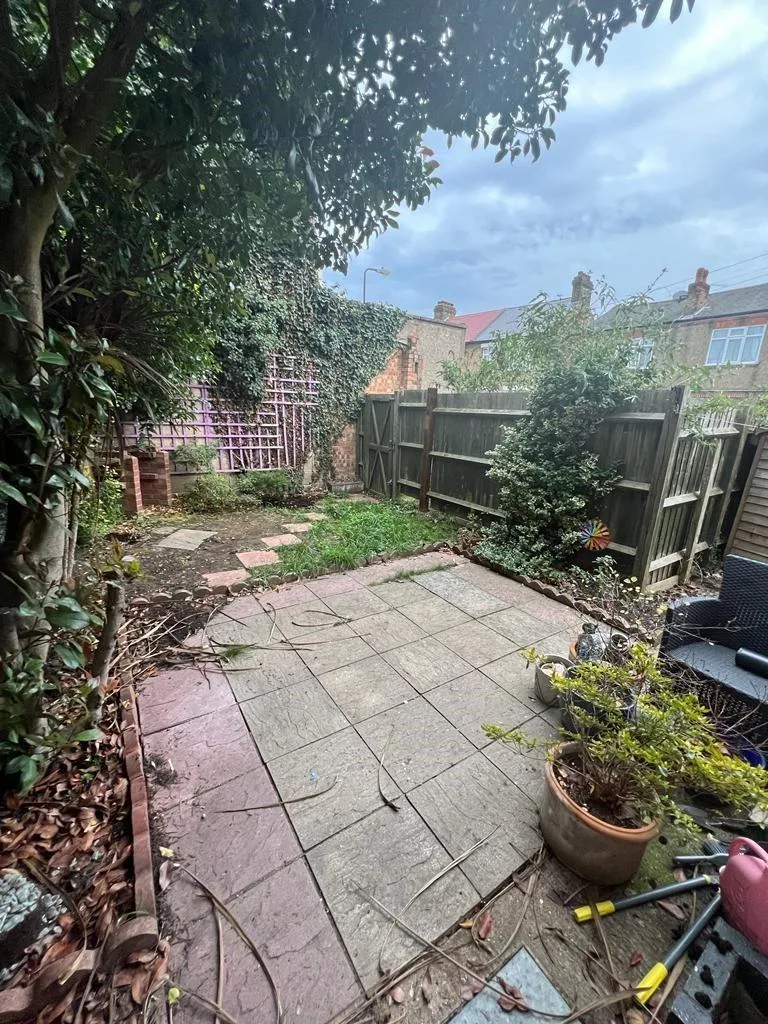 2 bedroom ground floor flat for rent