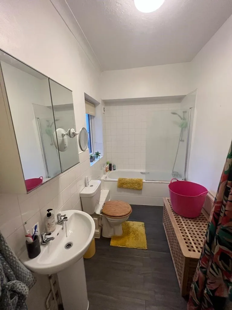 2 bedroom ground floor flat for rent