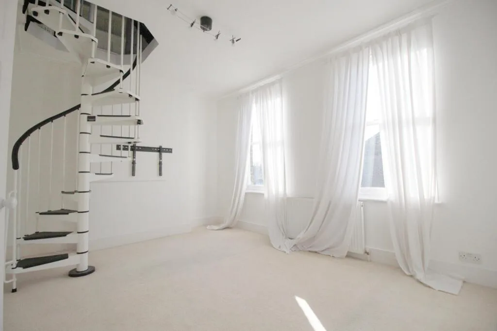3 bedroom end of terrace house for rent