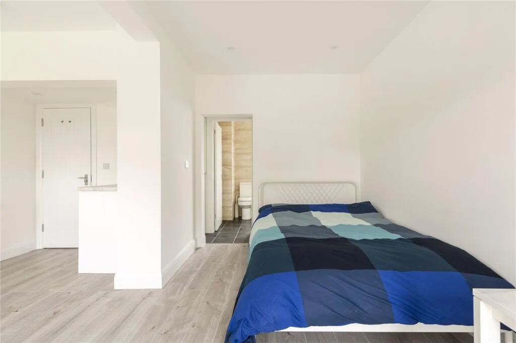 1 bedroom house share for rent