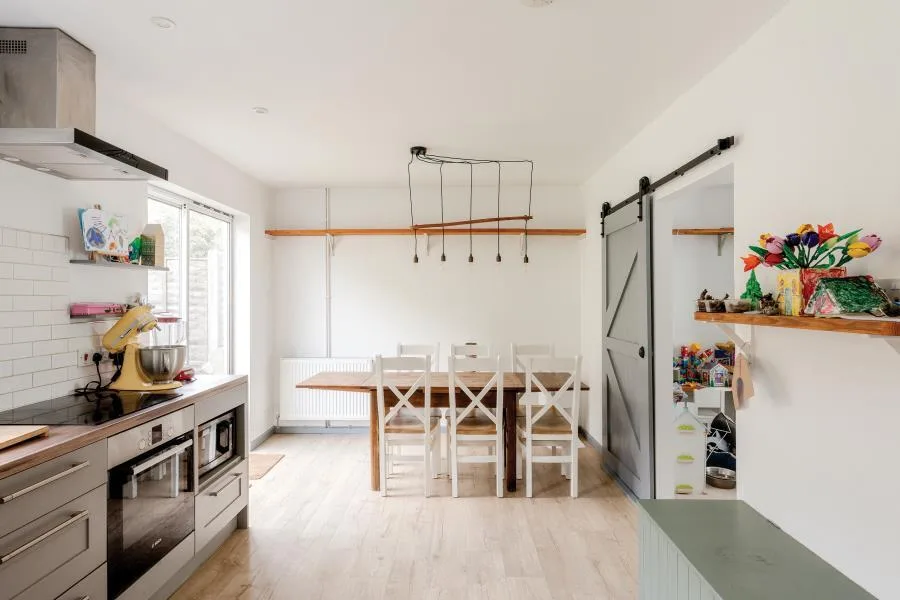 3 bedroom end of terrace house for rent