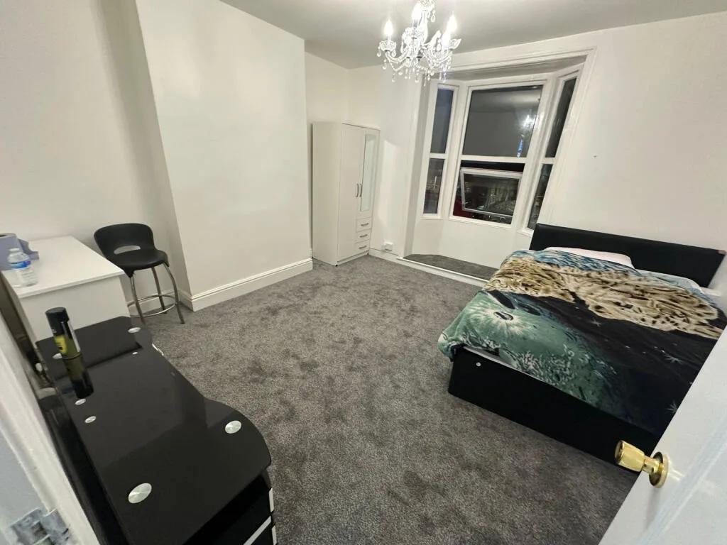 2 bedroom flat for rent
