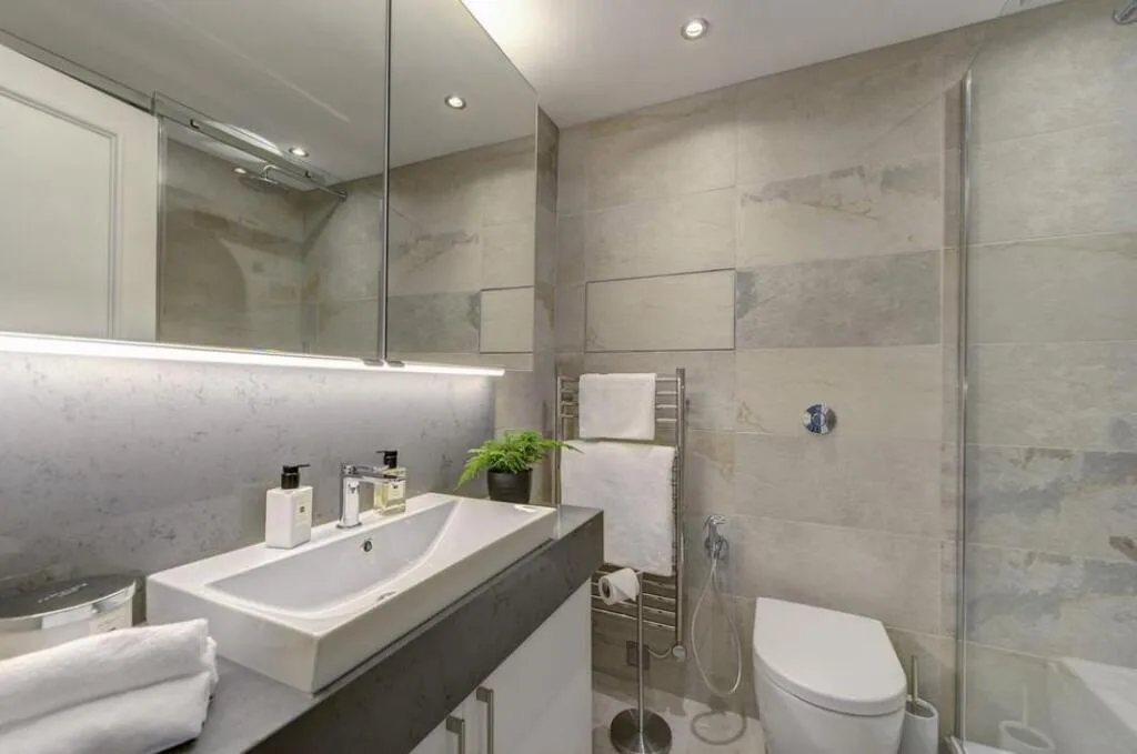 3 bedroom flat for rent