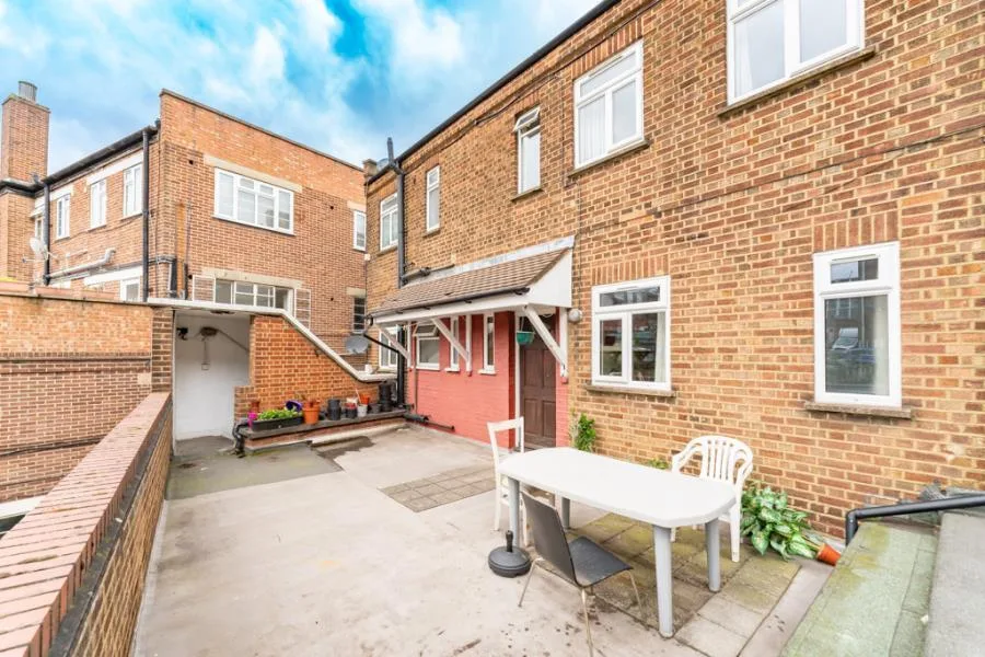 3 bedroom apartment for rent