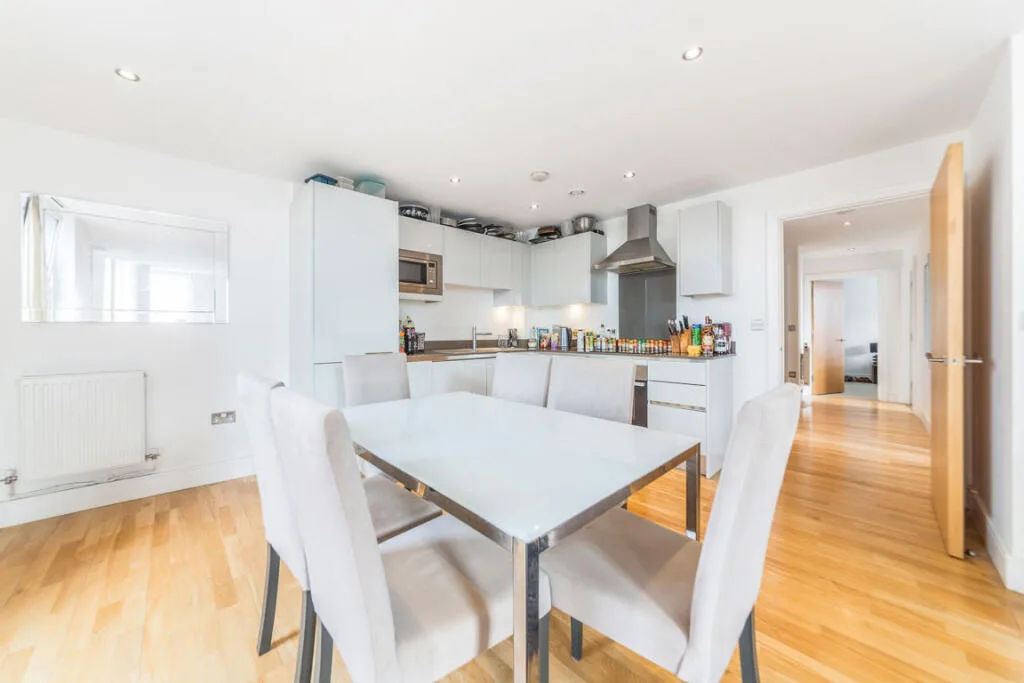 3 bedroom flat for rent