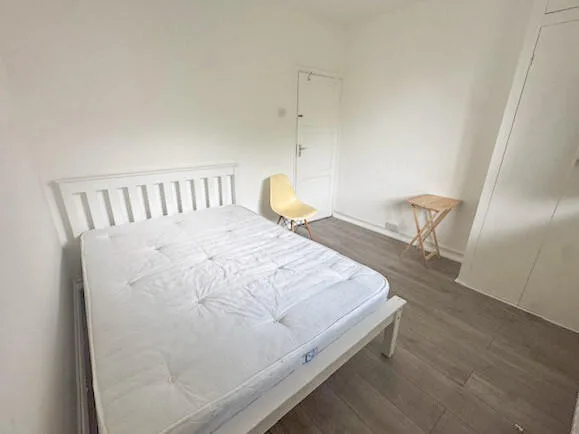 4 bedroom flat for rent