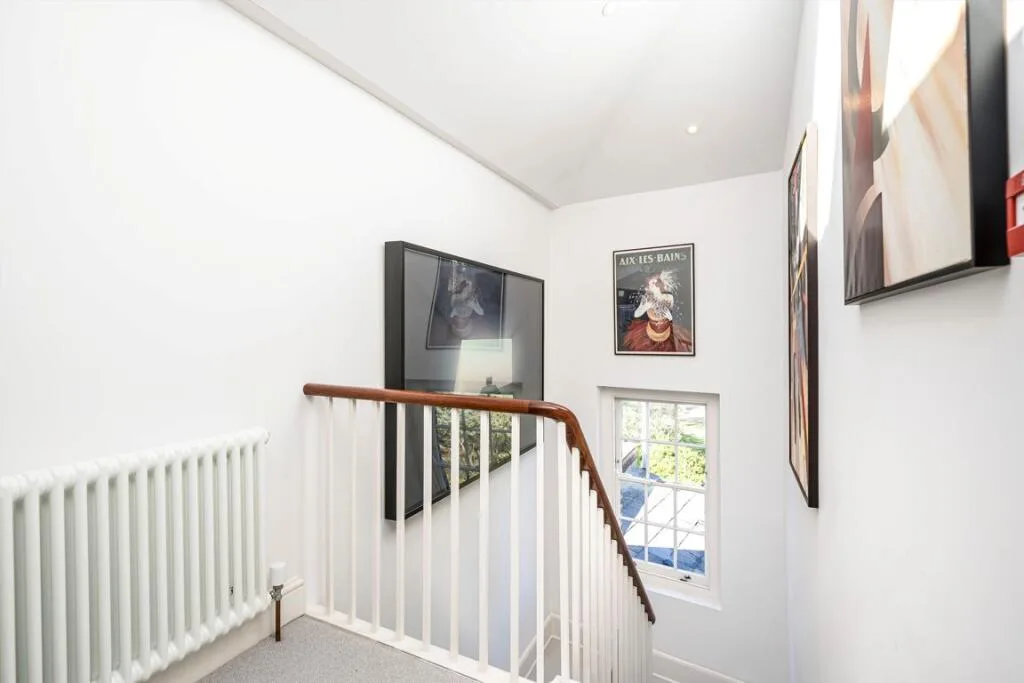 4 bedroom semi-detached house for rent