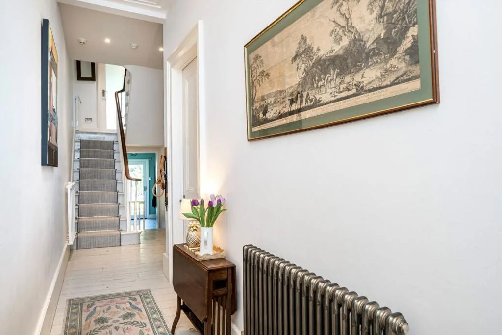 4 bedroom semi-detached house for rent