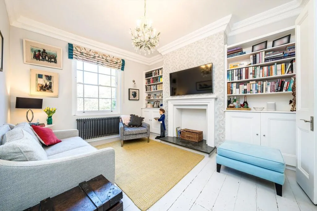 4 bedroom semi-detached house for rent