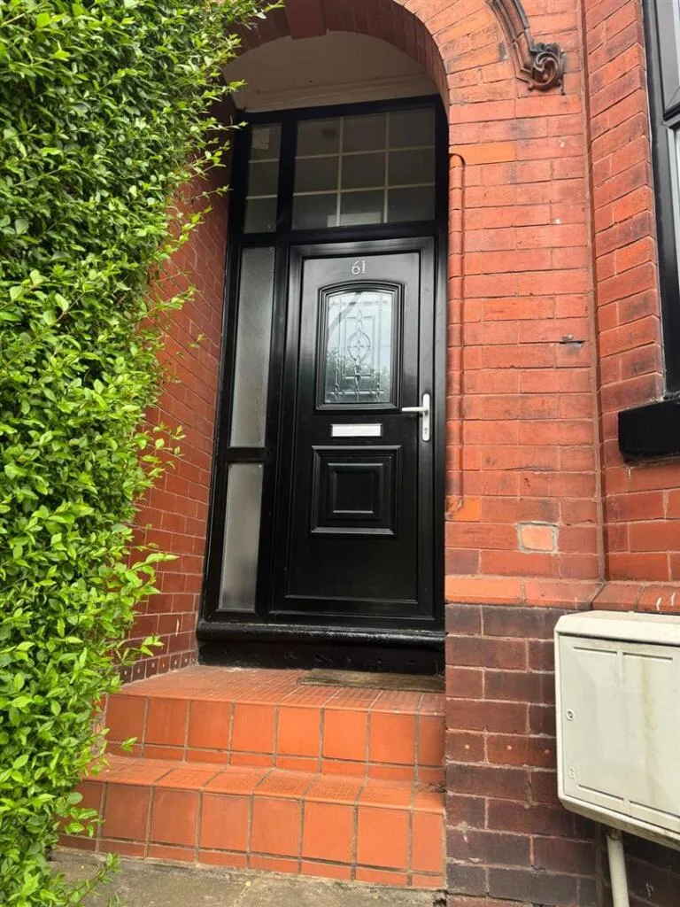 1 bedroom house share for rent