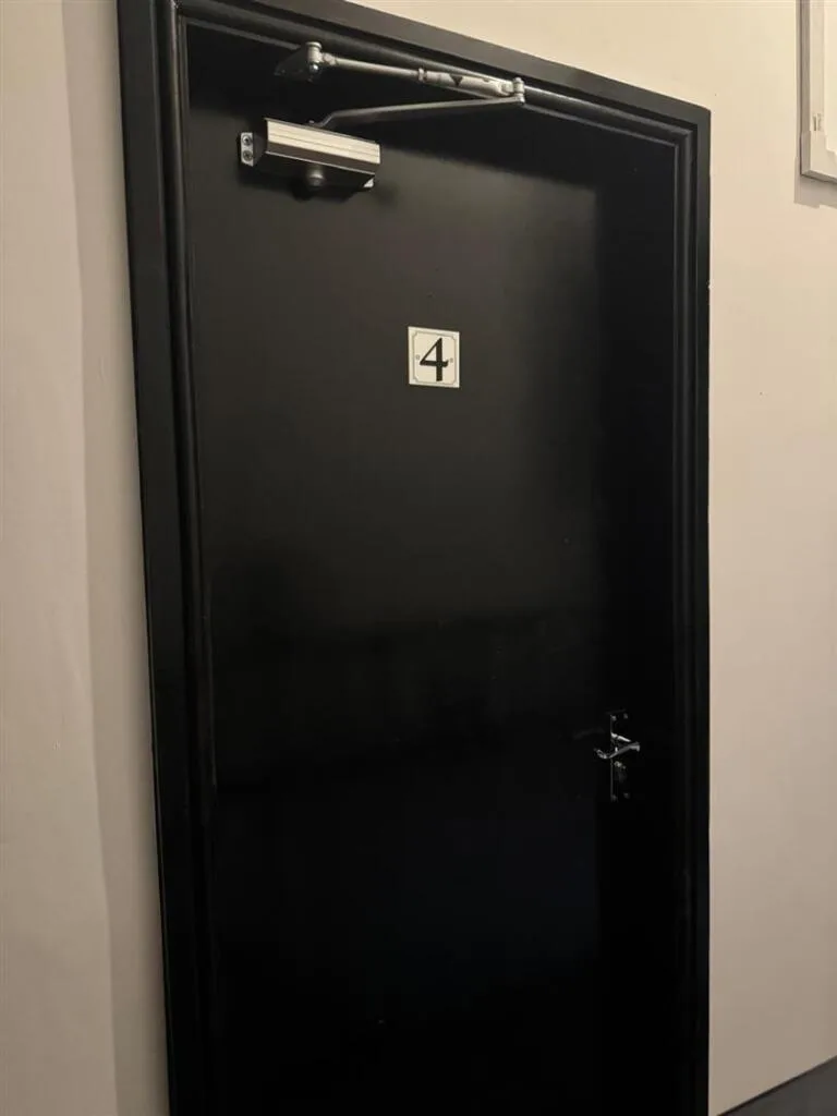 1 bedroom house share for rent