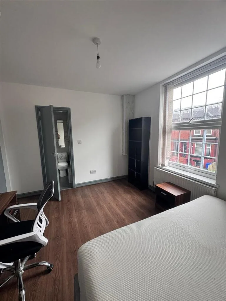 1 bedroom house share for rent