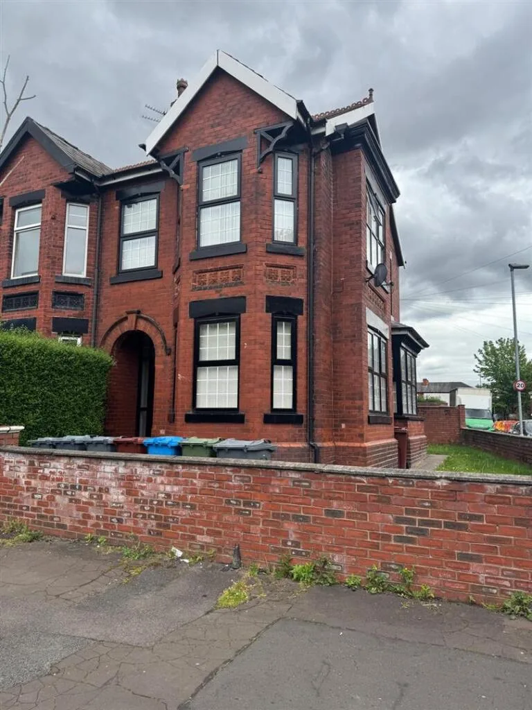 1 bedroom house share for rent