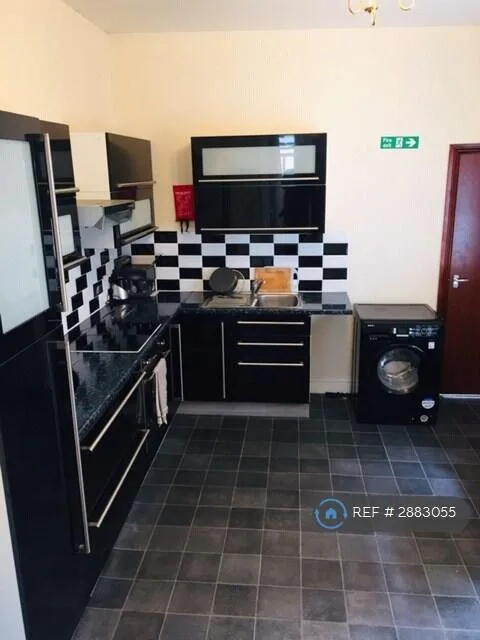 1 bedroom house share for rent