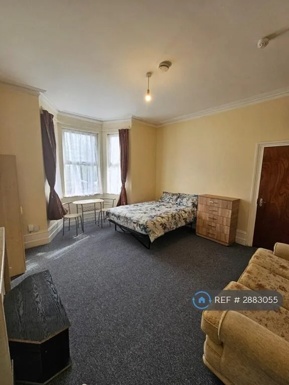 1 bedroom house share for rent