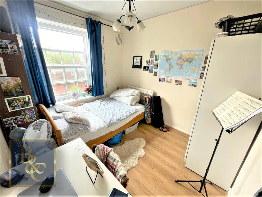 4 bedroom maisonette for rent