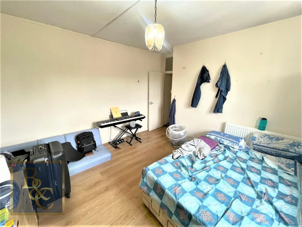 4 bedroom maisonette for rent