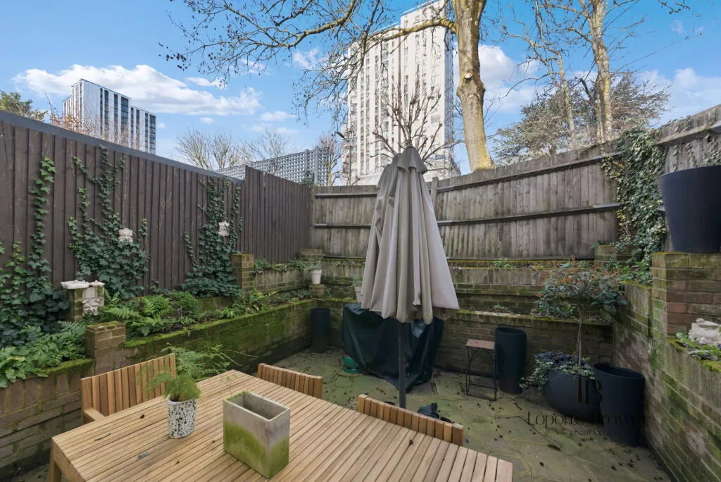 4 bedroom terraced house for rent