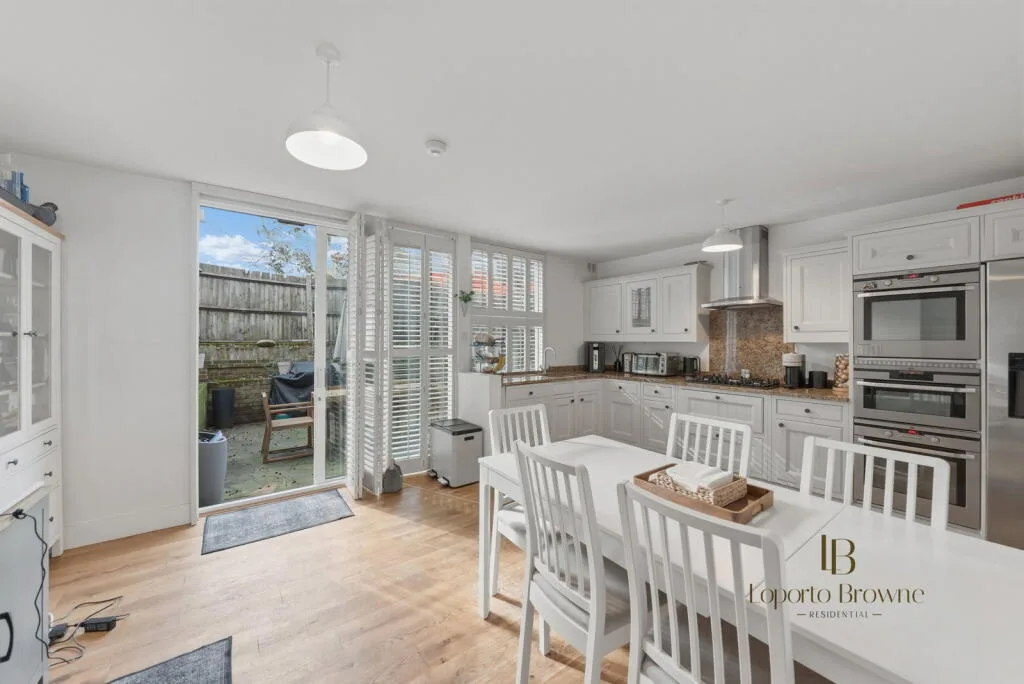 4 bedroom terraced house for rent