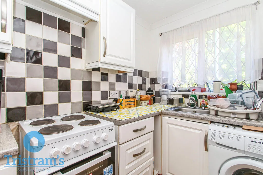 2 bedroom semi-detached house for rent