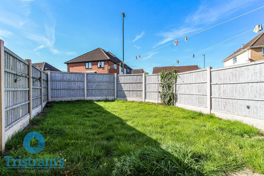 2 bedroom semi-detached house for rent