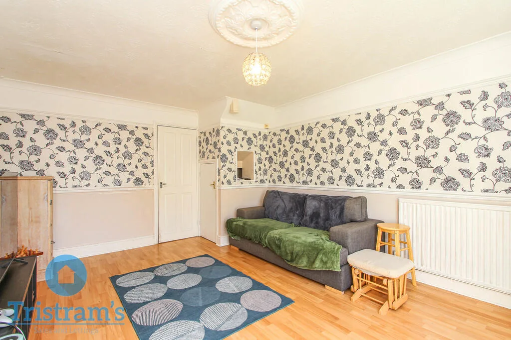 2 bedroom semi-detached house for rent
