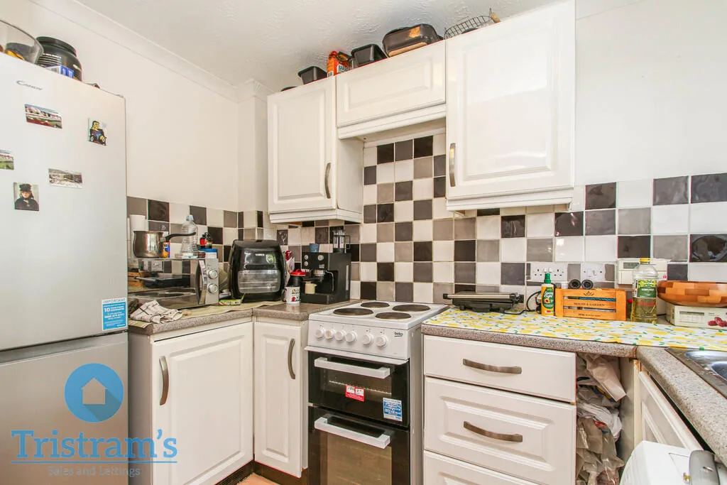 2 bedroom semi-detached house for rent