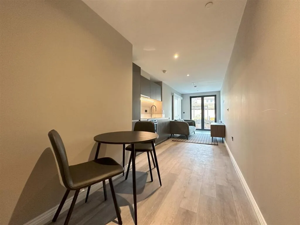 1 bedroom apartment for rent