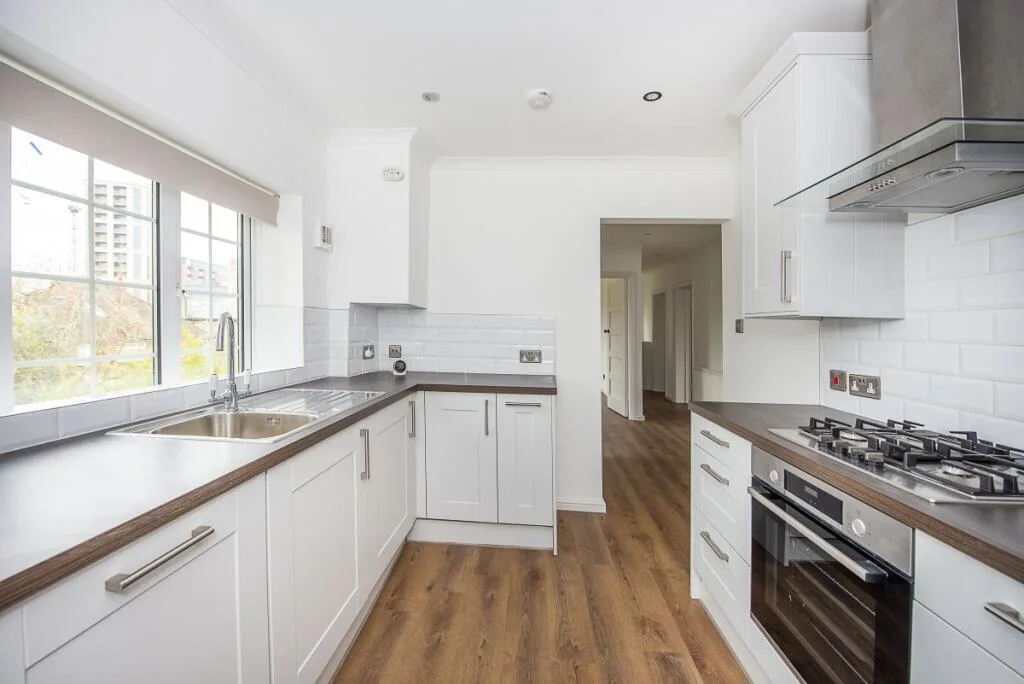 3 bedroom flat for rent
