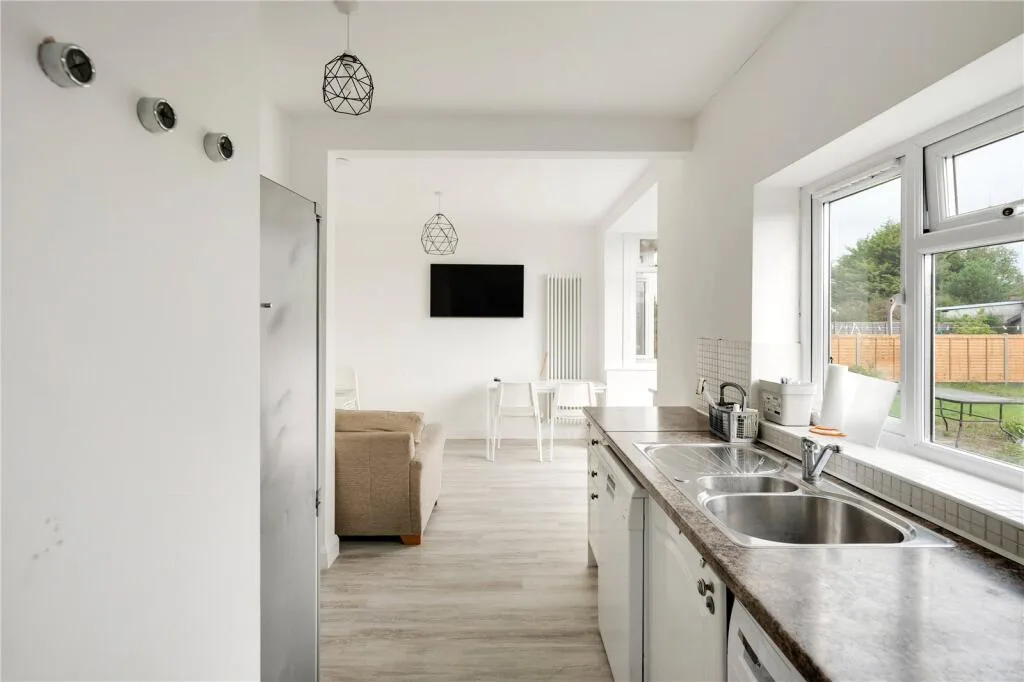 1 bedroom house share for rent