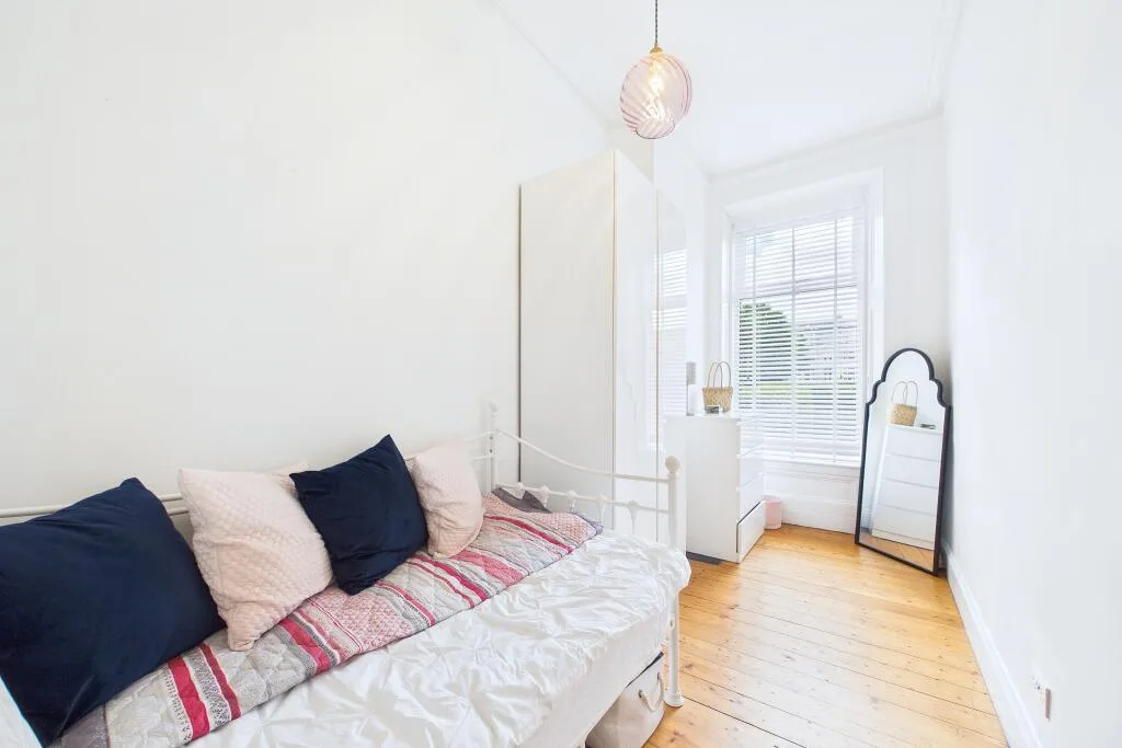 2 bedroom ground floor flat for rent