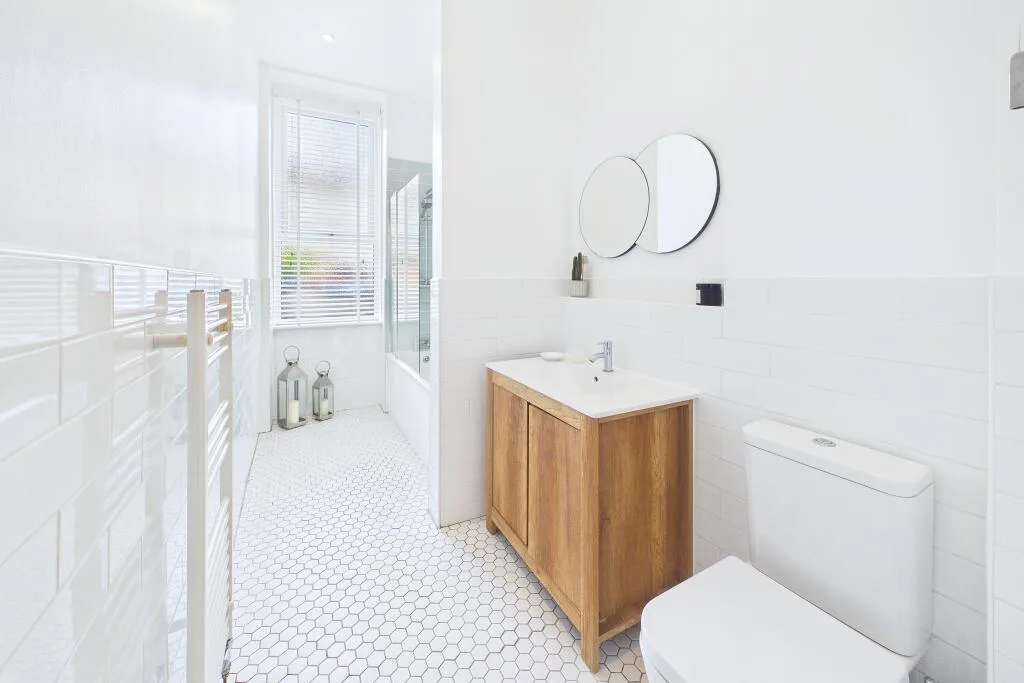 2 bedroom ground floor flat for rent