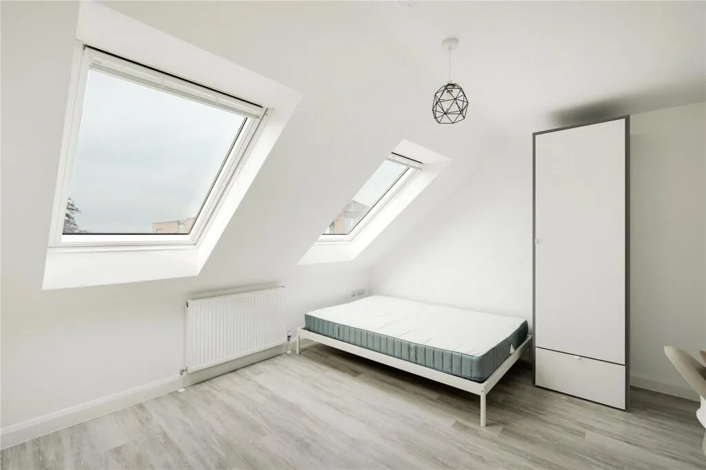 1 bedroom house share for rent
