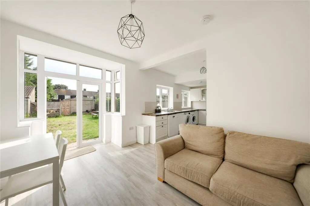 1 bedroom house share for rent