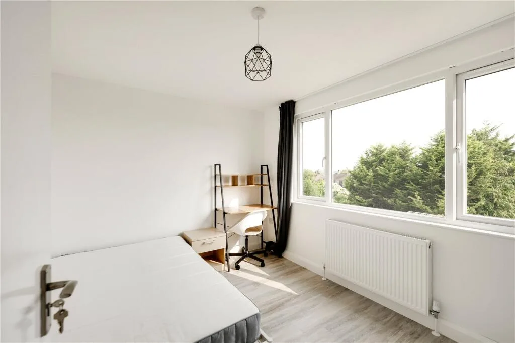 1 bedroom house share for rent