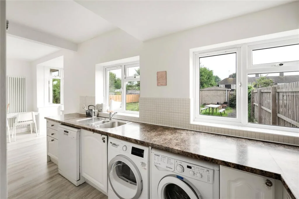 1 bedroom house share for rent