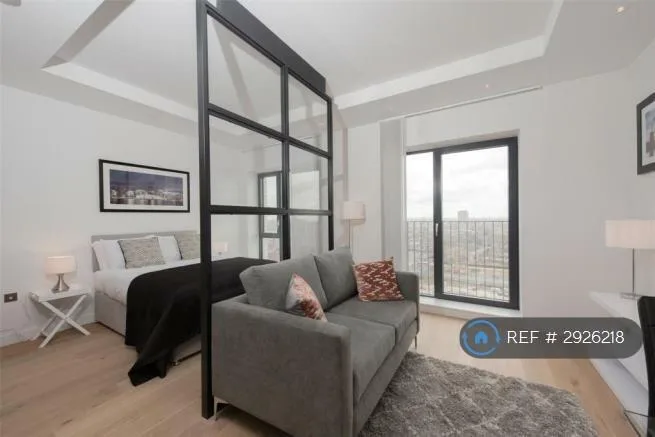 Studio flat for rent