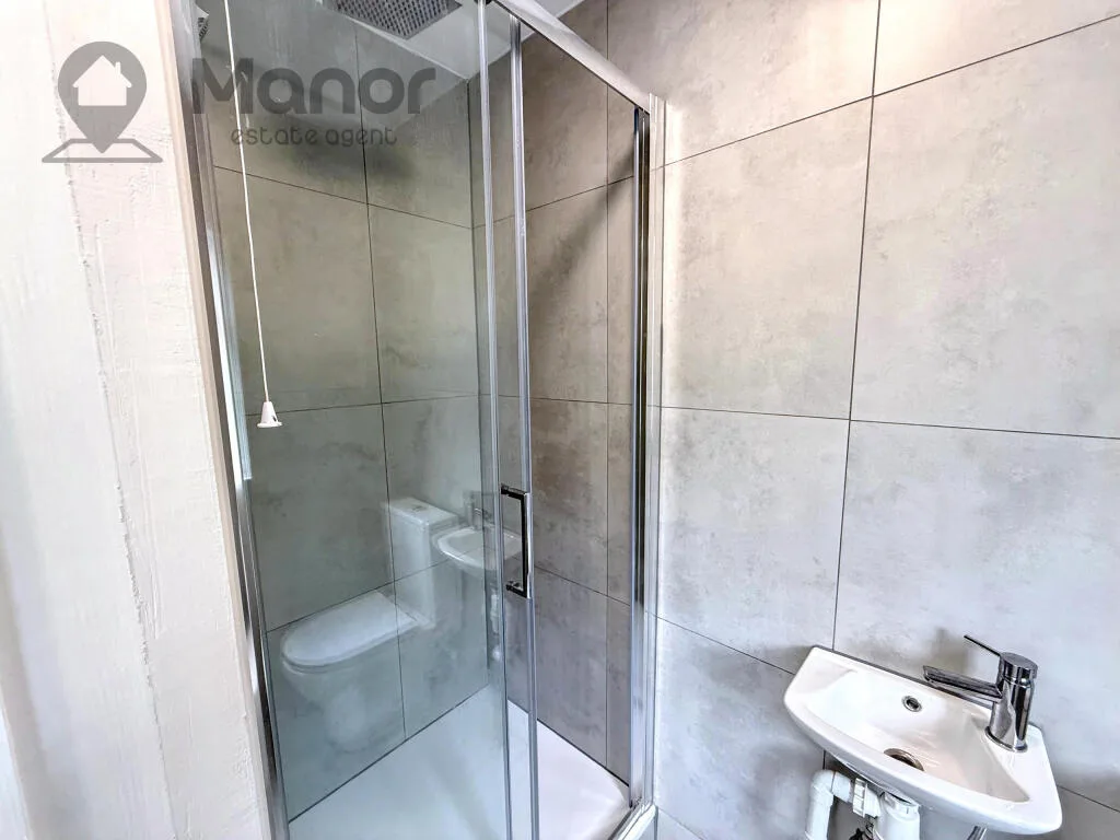 4 bedroom terraced house for rent