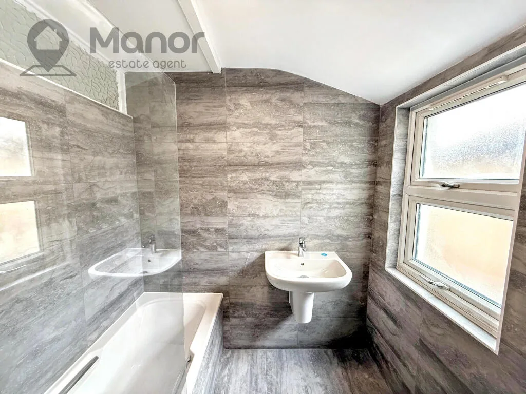4 bedroom terraced house for rent