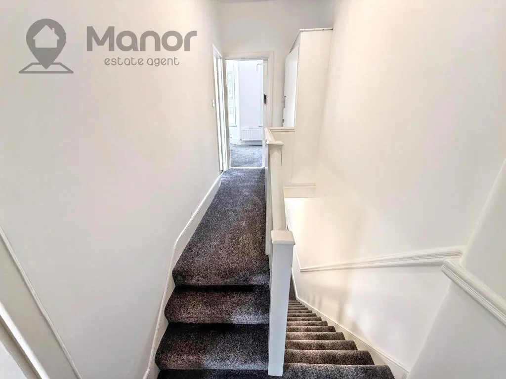 4 bedroom terraced house for rent