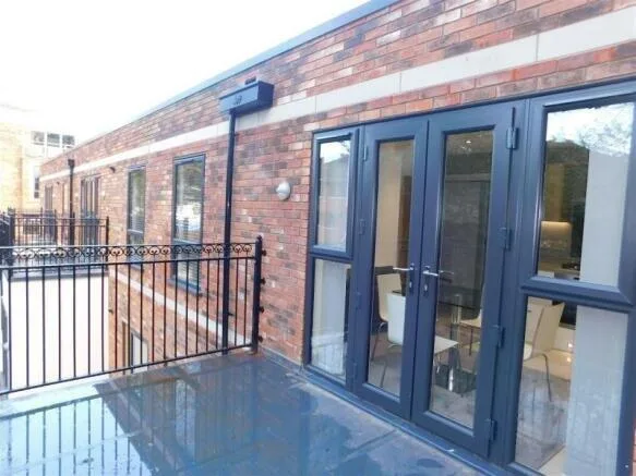 2 bedroom flat for rent